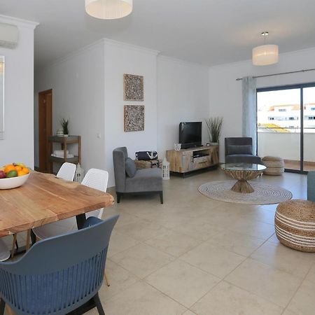 3 Bedroom Apartment With Indoor Pool Central ラゴス エクステリア 写真