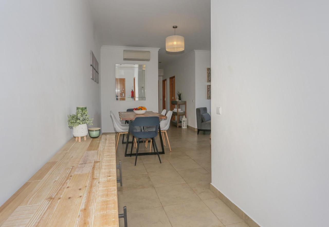3 Bedroom Apartment With Indoor Pool Central ラゴス エクステリア 写真
