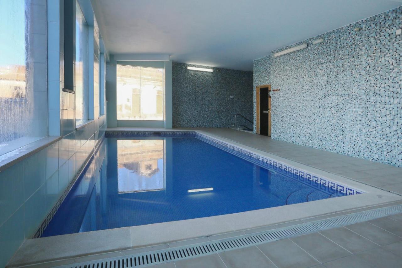 3 Bedroom Apartment With Indoor Pool Central ラゴス エクステリア 写真