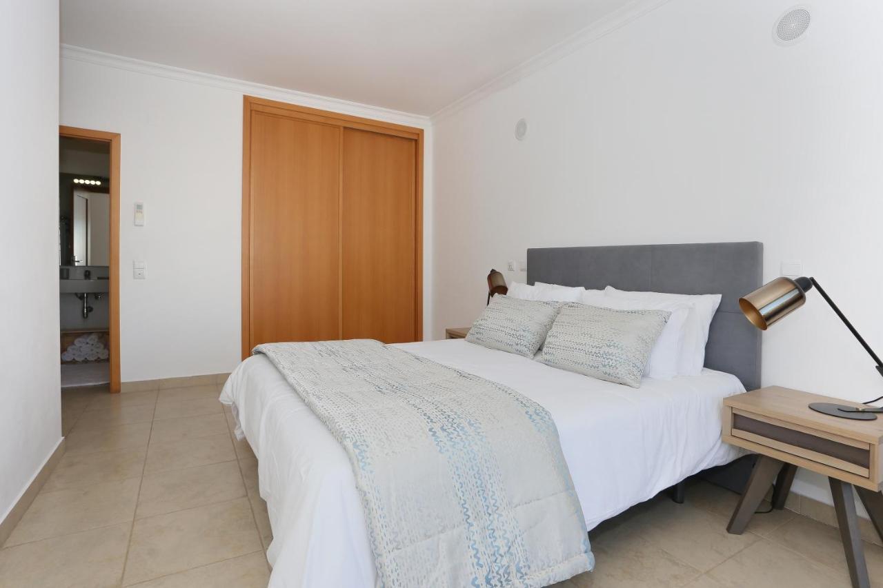 3 Bedroom Apartment With Indoor Pool Central ラゴス エクステリア 写真
