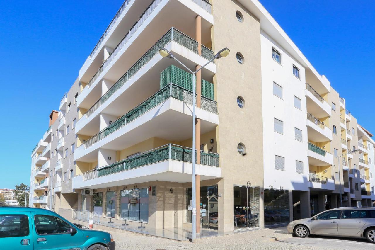 3 Bedroom Apartment With Indoor Pool Central ラゴス エクステリア 写真