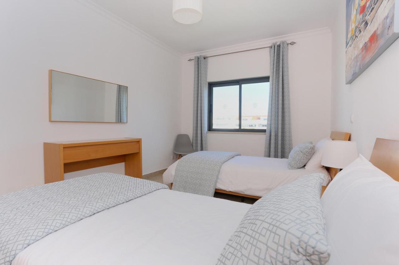 3 Bedroom Apartment With Indoor Pool Central ラゴス エクステリア 写真
